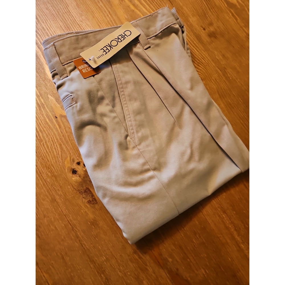 Cherokee 16 Husky khakis NWT E1